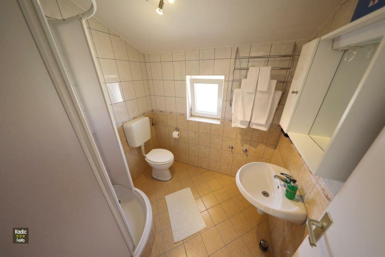 Apartment Josip Vir Luaran gambar